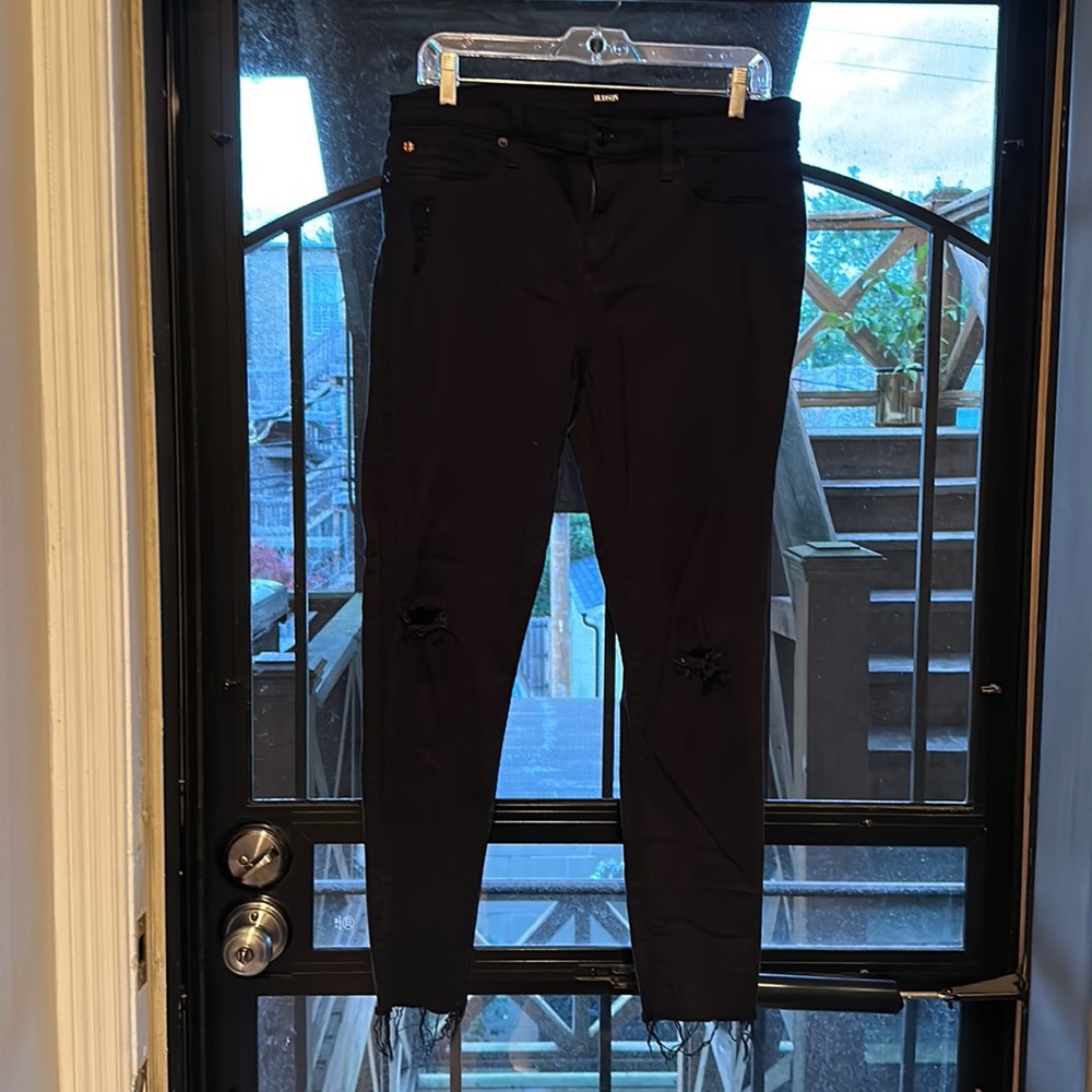 Like new Hudson black skinny jeans with distressing.